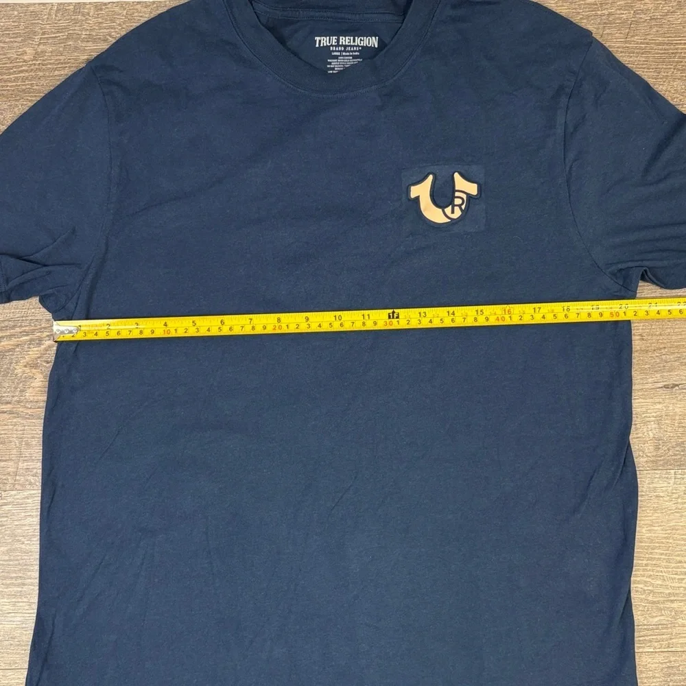 True Religion World Tour Logo Graphic Tee – Navy Blue | Size Large